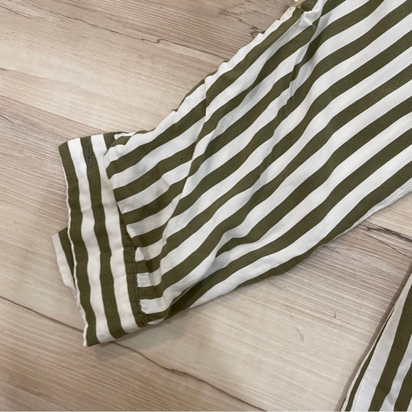 Jane and Delancey Women’s Striped Button Down Size Large - Picture 3 of 10